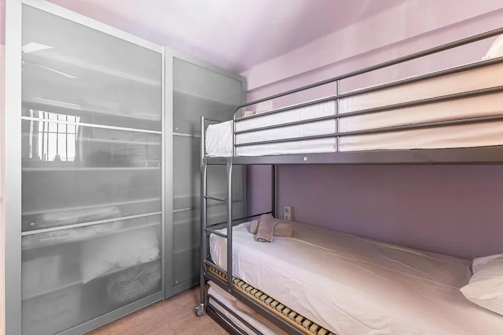 דירה נרחה Edificio Miami, 2 Bedroom ספרד
